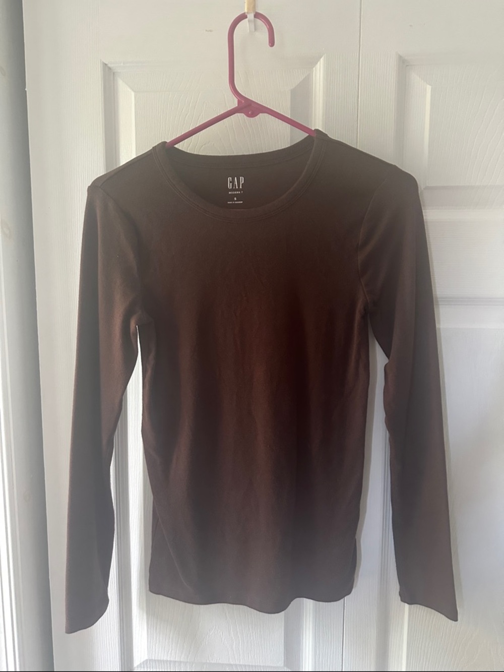 Gap NWOT modern long sleeve t shirt brown